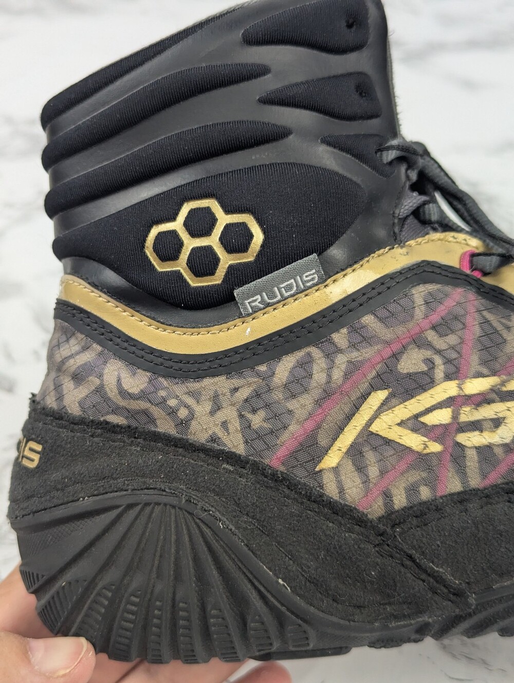 Rudis Men’s Athletic High-Top Shoes — Black & Gold